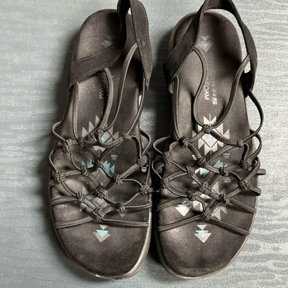 Sketchers knotted elastic sandals, black, size 6.5